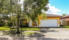 7910 Nw 201st Ter Hialeah, FL 33015