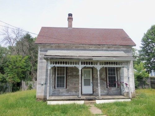 136 N Fairfield St, Leesburg, OH 45135