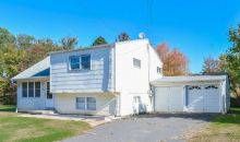 24 Annette Pl Middletown, CT 06457