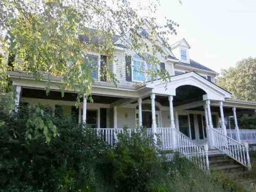 23 Sutton Rd, Lebanon, NJ 08833