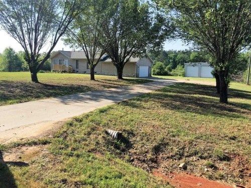 177 Lakesite Dr, Martin, GA 30557