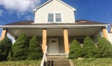 227 Franklin St Weirton, WV 26062