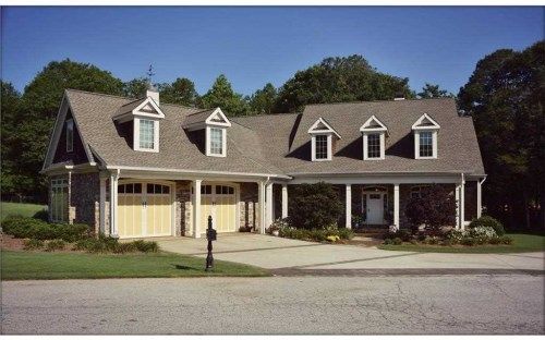 131 Grandview Ct, Hartwell, GA 30643