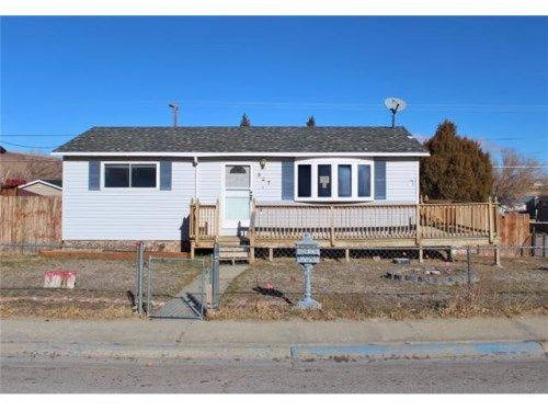 327 E Miller St, Rawlins, WY 82301