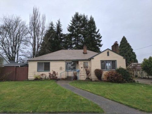 5942 S Sheridan Ave, Tacoma, WA 98408