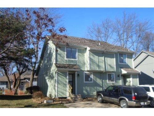 6570 Charles St, Shawnee, KS 66216