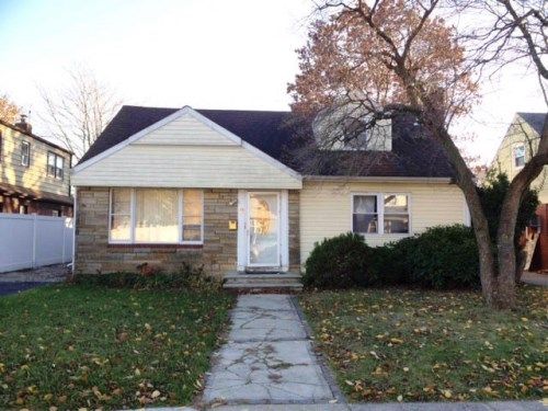 9 Koeppel Pl, Hempstead, NY 11550
