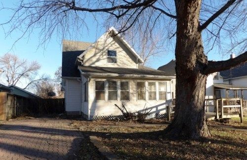 609 W Boone St, Marshalltown, IA 50158