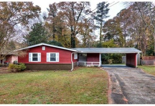 2180 Pawnee Dr SE, Marietta, GA 30067