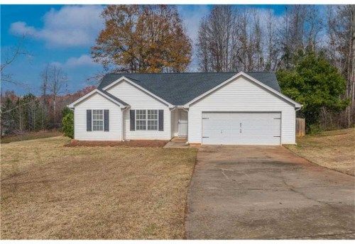 856 Jay Bird Ln, Winder, GA 30680