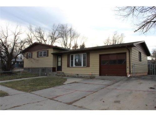 802 Rohan Ave, Gillette, WY 82716