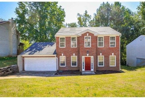 3597 Beacon Ct, Ellenwood, GA 30294