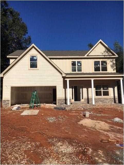 2326 Robin Dr, Loganville, GA 30052
