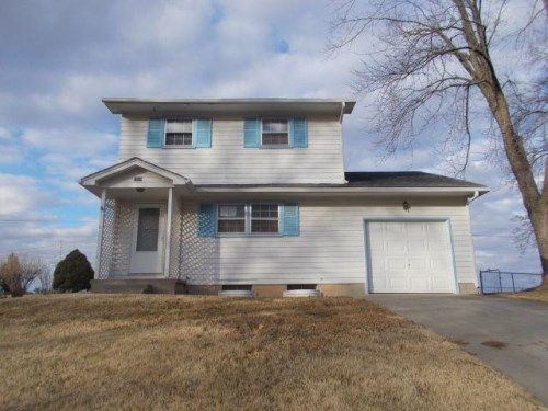 1634 Pawnee St, Leavenworth, KS 66048