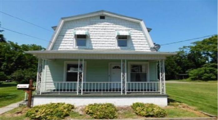 708 Mifflin St, Saxton, PA 16678