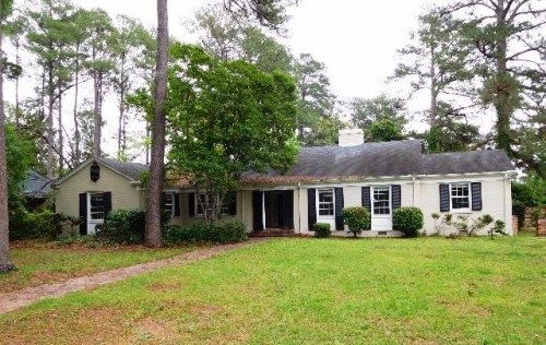 2102 N Chestnut St, Lumberton, NC 28358