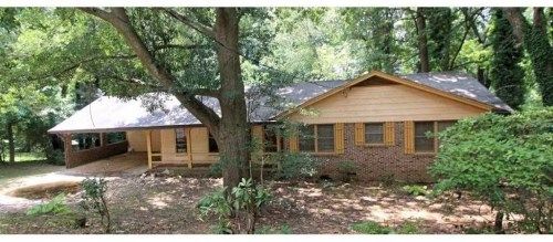 747 Aberdeen Dr, Stone Mountain, GA 30083