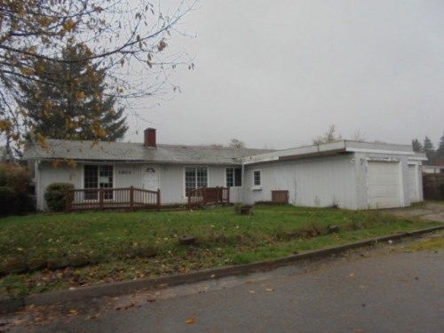1924 S 4th St, Cottage Grove, OR 97424