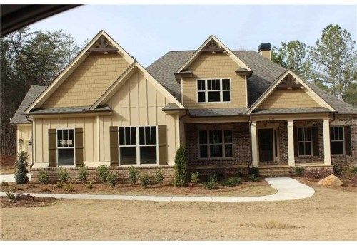 8790 Port View Dr, Gainesville, GA 30506