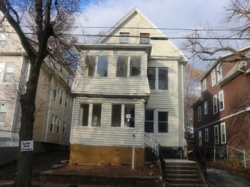 23 Harding Pl, New Haven, CT 06511