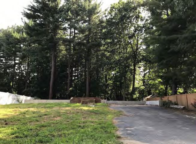 240 Cabot Rd, Tewksbury, MA 01876
