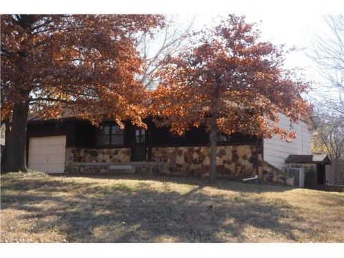 207 W Overlook Dr, Derby, KS 67037