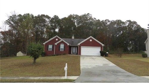 3401 Meadovista Dr, Ellenwood, GA 30294
