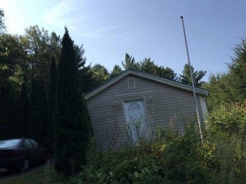 96 Paper Mill Rd, Jewett City, CT 06351