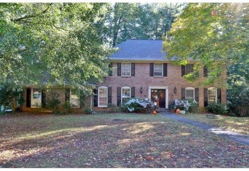 2657 Regency Dr W, Tucker, GA 30084