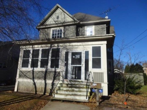 212 Haskell St, Beaver Dam, WI 53916