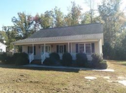 12287 Poplar Trl, Gloucester, VA 23061