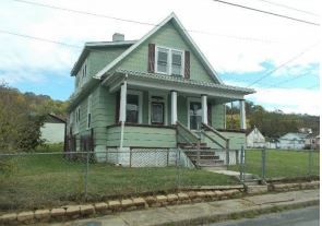 1716 Pearlman Ave, Clarksburg, WV 26301