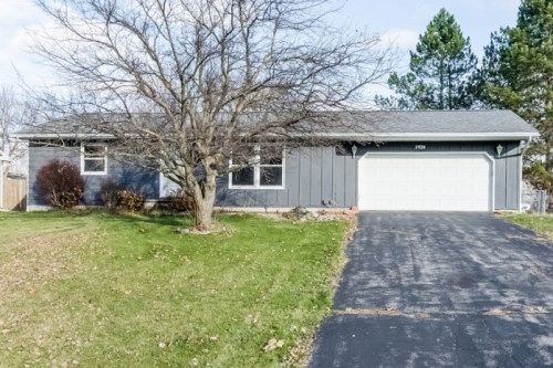 1926 Ottawa Dr, Adrian, MI 49221