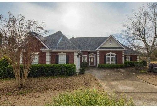 1303 Merlot Ct, Hoschton, GA 30548
