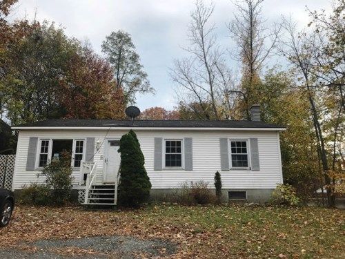 151 School St, Athol, MA 01331