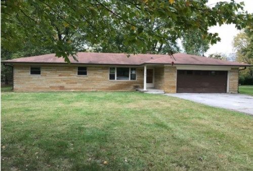 1414 Berry Rd, Greenwood, IN 46143