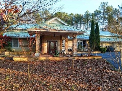 379 Bohannon Rd, Grantville, GA 30220
