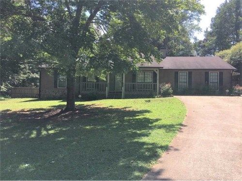 130 Oakridge Dr, Ellenwood, GA 30294