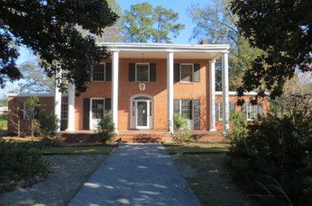 405 N Main St, Hemingway, SC 29554