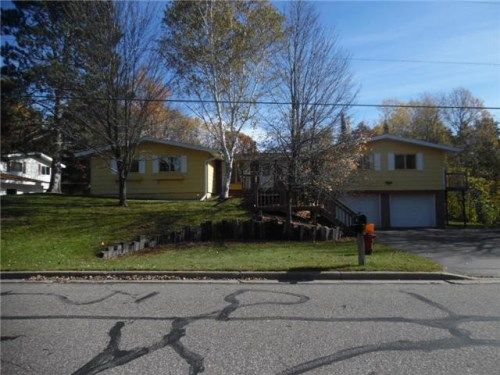 856 Woodland Dr, Rhinelander, WI 54501