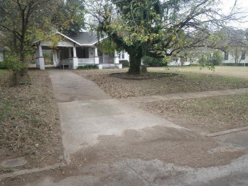 406 Corsicana St, Hillsboro, TX 76645