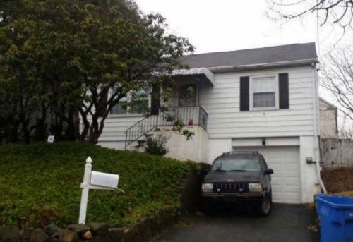 310 Wilson St, Waterbury, CT 06708