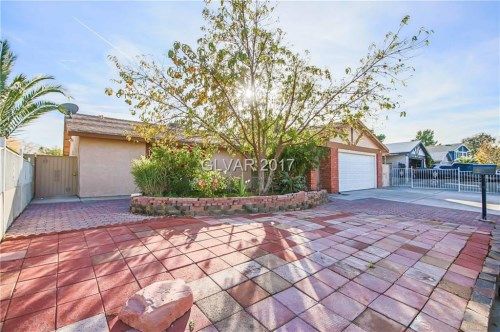 6451 Hummingbird Lane, Las Vegas, NV 89103