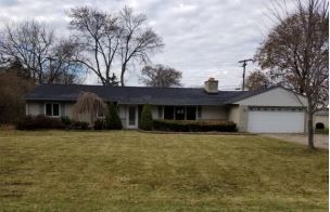 2930 Saint Jude Dr, Waterford, MI 48329