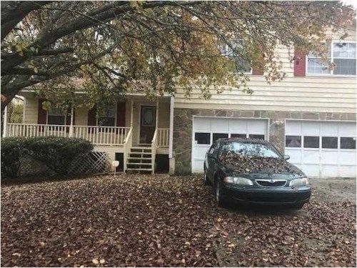 6047 Dan Dr, Ellenwood, GA 30294