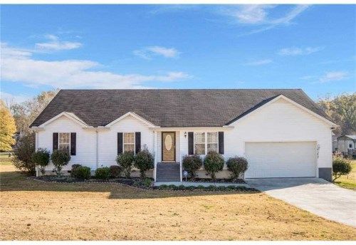 111 Laurel Dr NE, Calhoun, GA 30701
