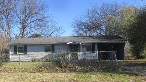 504 Stemac Dr, Blytheville, AR 72315