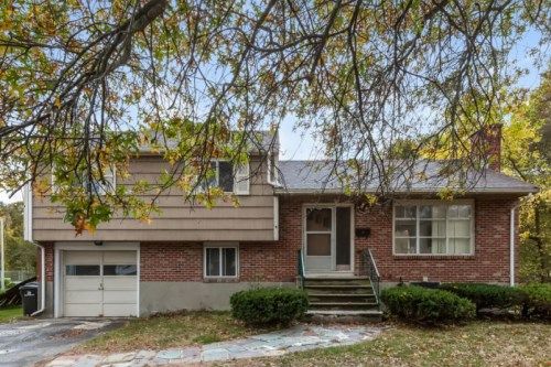 998 Pleasant St, Framingham, MA 01701