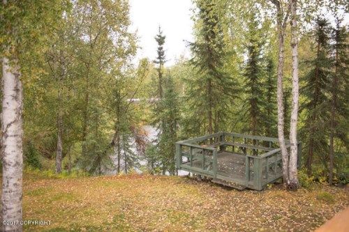 2534 S Beaver Lake Road, Big Lake, AK 99652