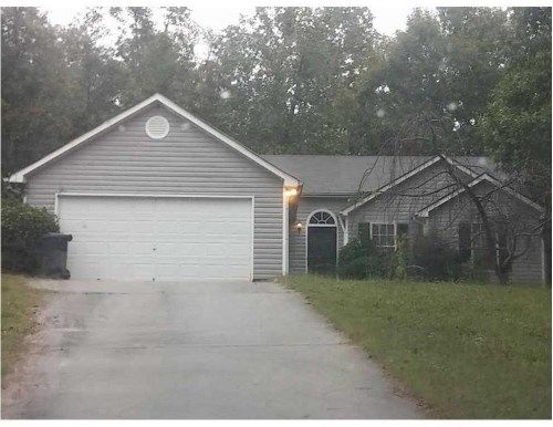 135 Elisabeth Way, Grantville, GA 30220